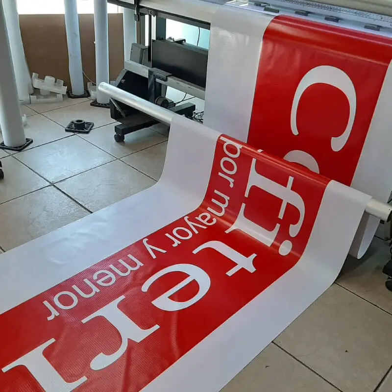 Impresión digital en tela PVC para publicidad exterior.