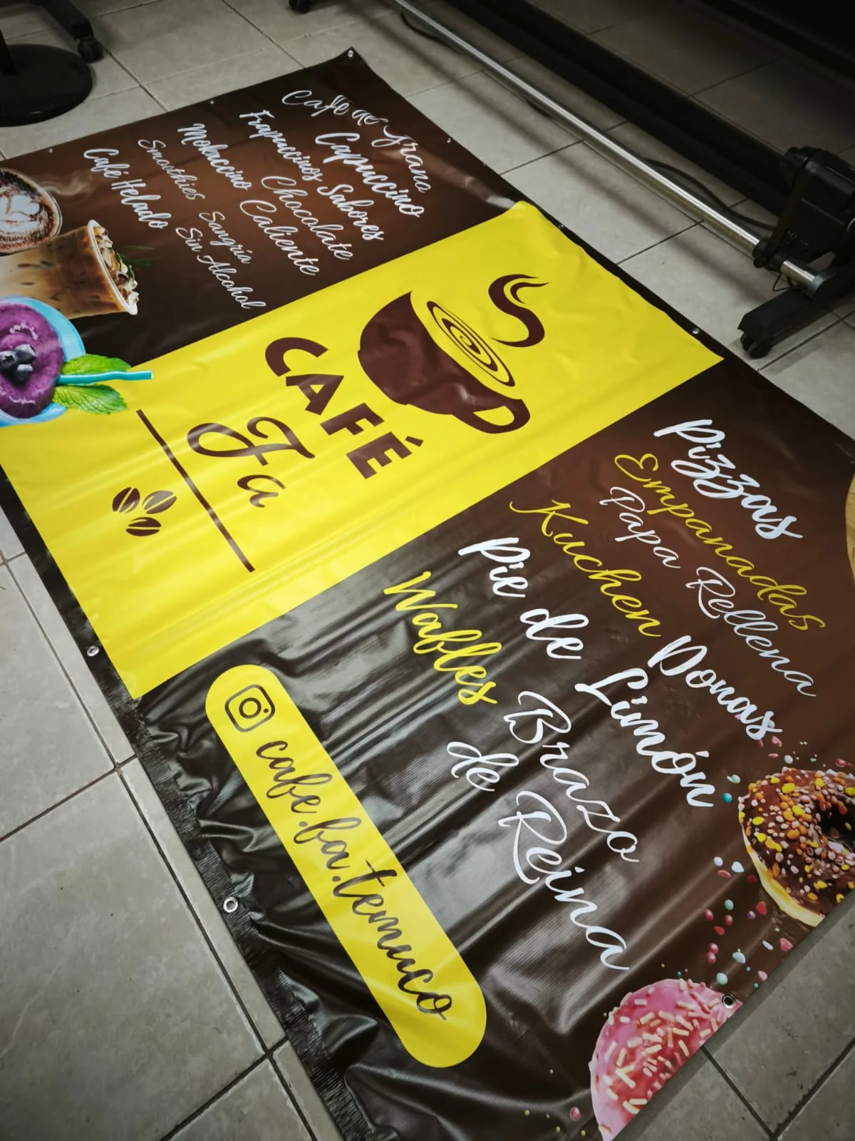 Lienzo personalizado para café producido por CDM